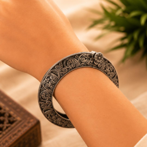 chatai work flat bangle