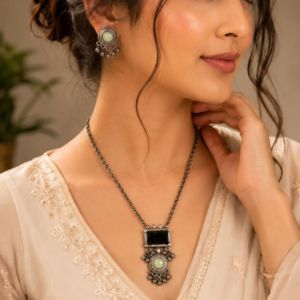 onyx ivory pendant set